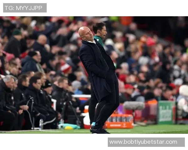 利物浦客场航班延误四小时球队发布会取消状况堪忧